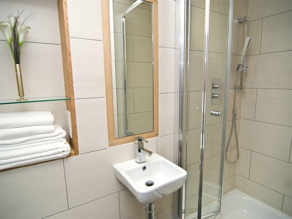 Finsbury Serviced Apartments Лондон Екстер'єр фото
