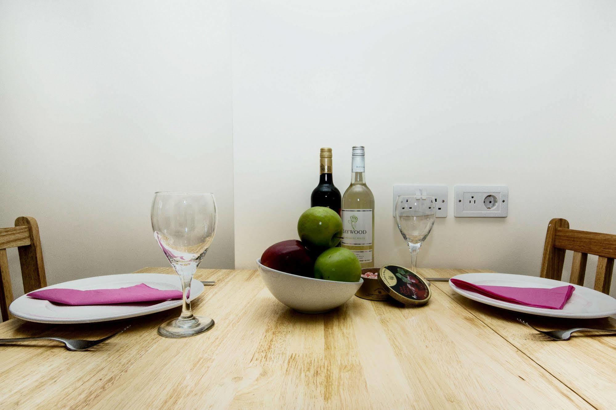 Finsbury Serviced Apartments Лондон Екстер'єр фото