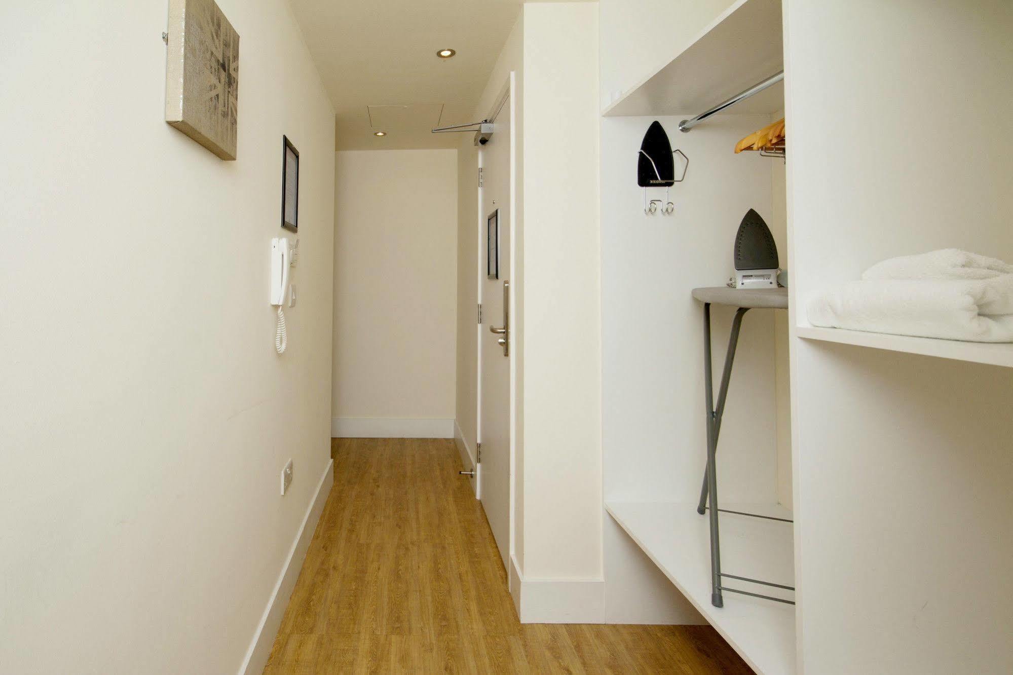 Finsbury Serviced Apartments Лондон Екстер'єр фото