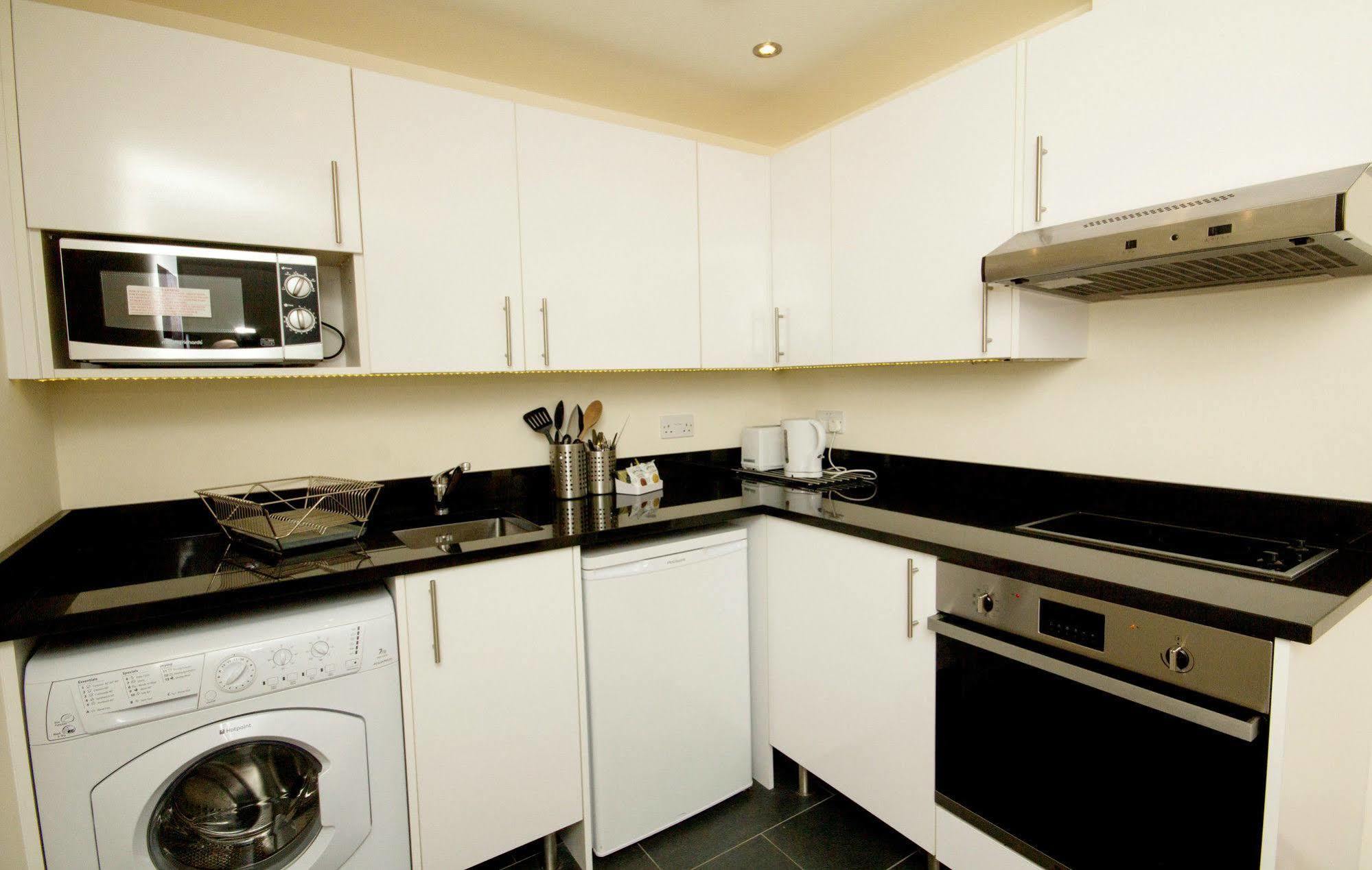 Finsbury Serviced Apartments Лондон Екстер'єр фото